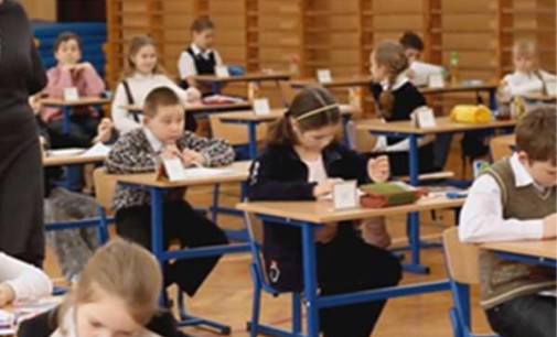 Dyrekcja szkoły w Brzustowie zapomniała zgłosić uczniów do egzaminu
