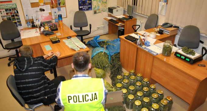Tomaszowscy kryminalni przechwycili ponad 8 kilogramów narkotyków