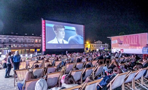 Kino na leżakach znowu na Placu Kościuszki!
