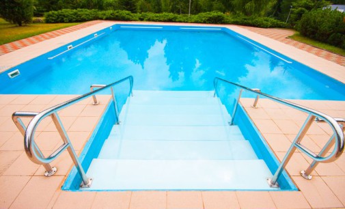 Nowa letnia atrakcja i sposób na upały. Ogólnodostępny odkryty basen w Tomaszowie!