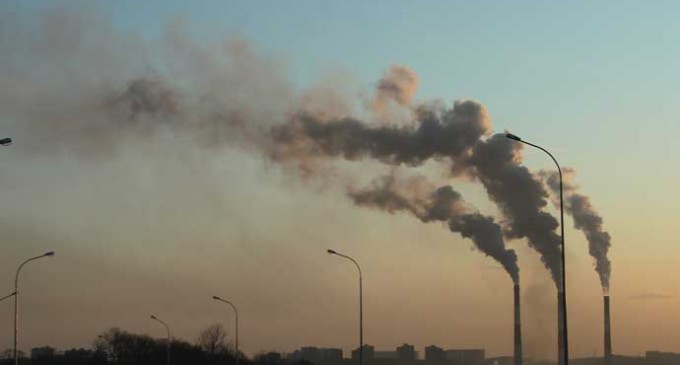 Zanieczyszczenie powietrza w Tomaszowie. Opoczno i Tomaszów podjęły współpracę