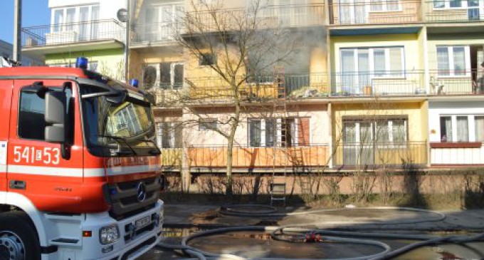 Pożar przy ul. Barlickiego. Nie żyje 50 letni mężczyzna