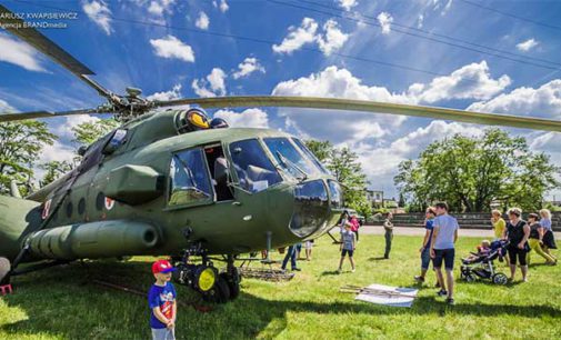 Dzień Weterana na stadionie wojskowym w Tomaszowie. Kawalerzyści zaprezentują elementy uzbrojenia i wyposażenia