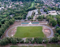 Stadion: trwają prace przy trybunie
