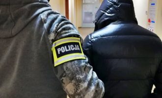 Uprawiał marihuanę. Może posiedzieć za kratami nawet 10 lat. Uprawiał marihuanę. Może posiedzieć za kratami nawet 10 lat.