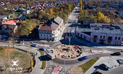 Budowa nowego ronda na ul. Zawadzkiej. Trwa również przebudowa ulic Dzieci Polskich i Mościckiego (FOTO i WIDEO)