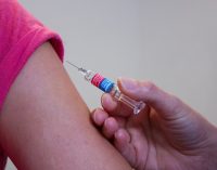 Rzecznik MZ: pierwsze dawki szczepionki dla dzieci w wieku 5-11 lat są spodziewane w grudniu